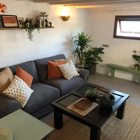 Apartment Balcon Botanico - Shared Pool - Island Location - 10 Mins Drive To Famara And La Santa Tiagua