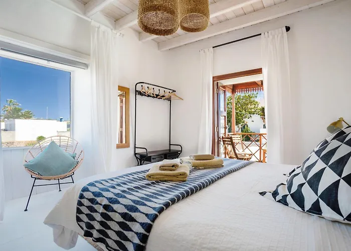 Balcon Botanico - Shared Pool - Island Location - 10 Mins Drive To Famara And La Santa Tiagua