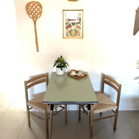 Balcon Botanico - Shared Pool - Island Location - 10 Mins Drive To Famara And La Santa Apartment Tiagua